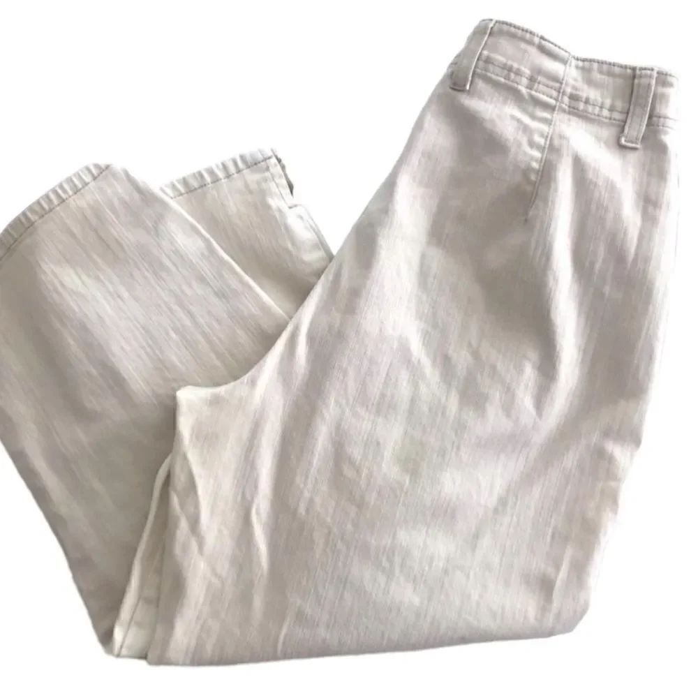𝅺Gloria Vanderbilt denim Crop/Capri flat front pant